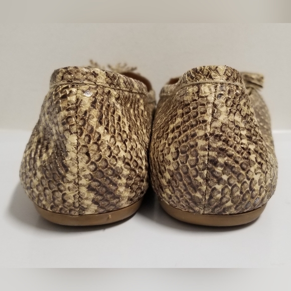 Stuart Weitzman Brown & Tan Snakeskin Embossed Leather Tassel Driving Loafer 9½ - Picture 11 of 13